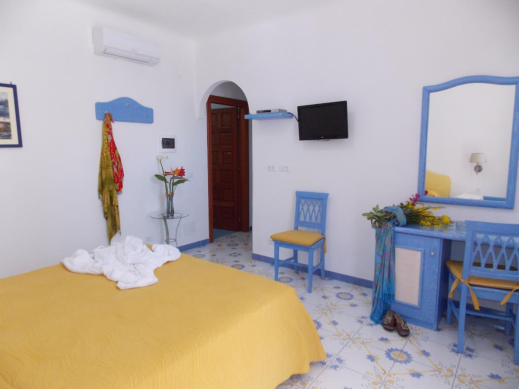 Villa Loreta Forio (Isola d'Ischia) Quarto foto